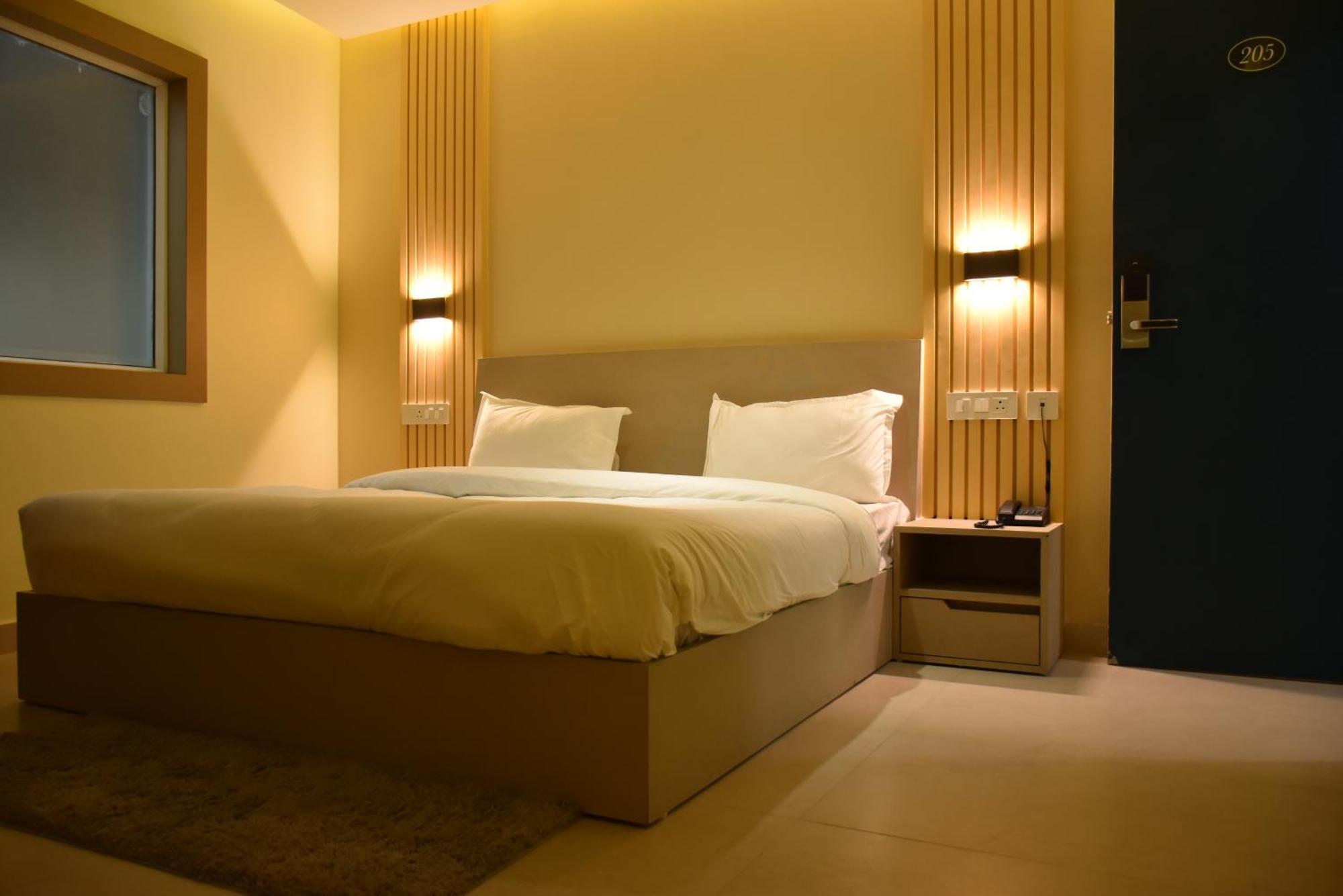 Spruce Hill Hotel & Restro Nainital Εξωτερικό φωτογραφία