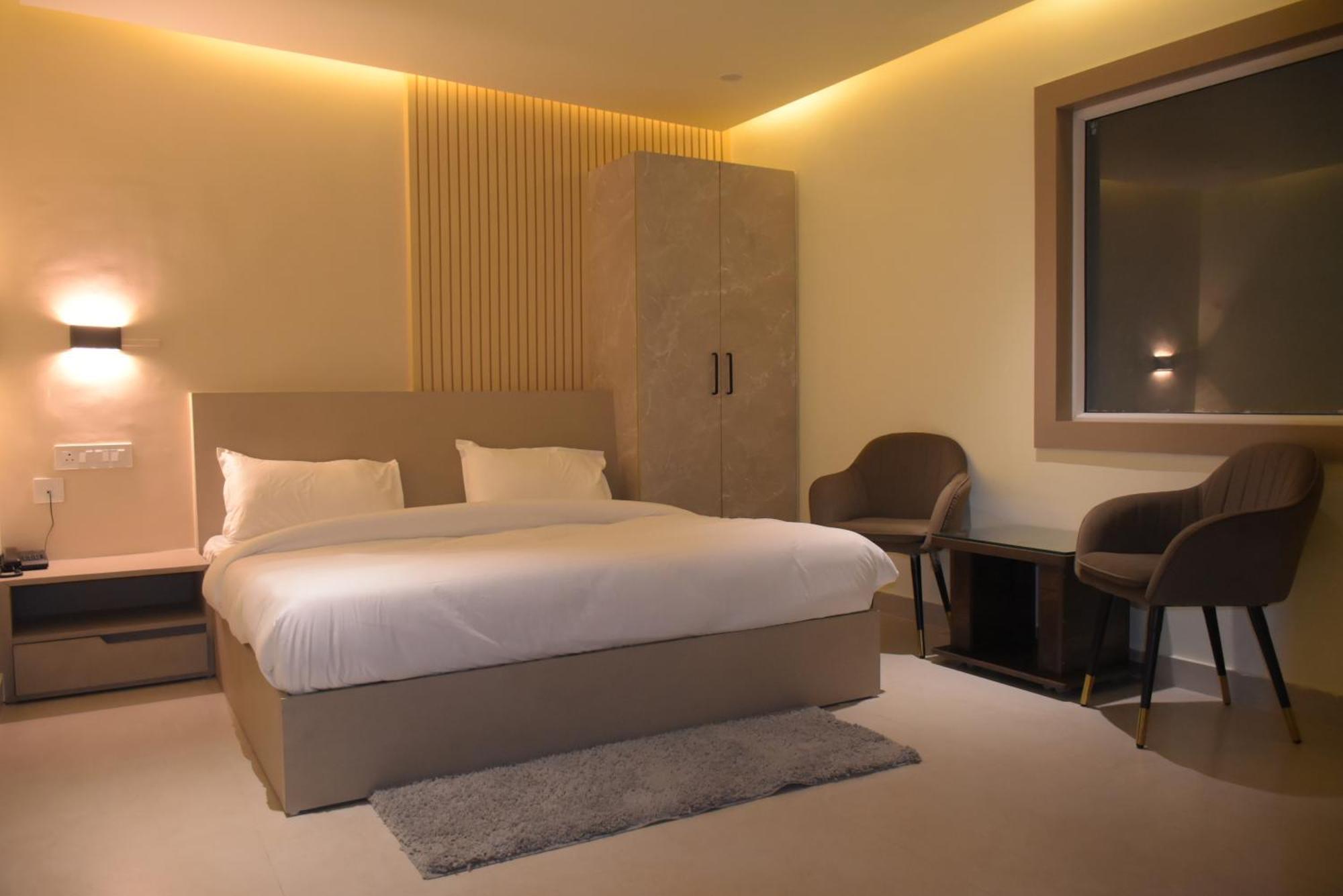 Spruce Hill Hotel & Restro Nainital Εξωτερικό φωτογραφία
